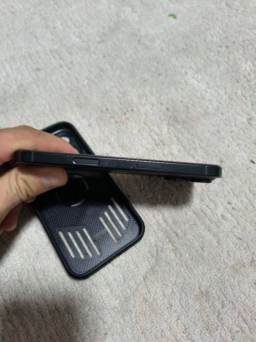 Iphone 16 pro, negru