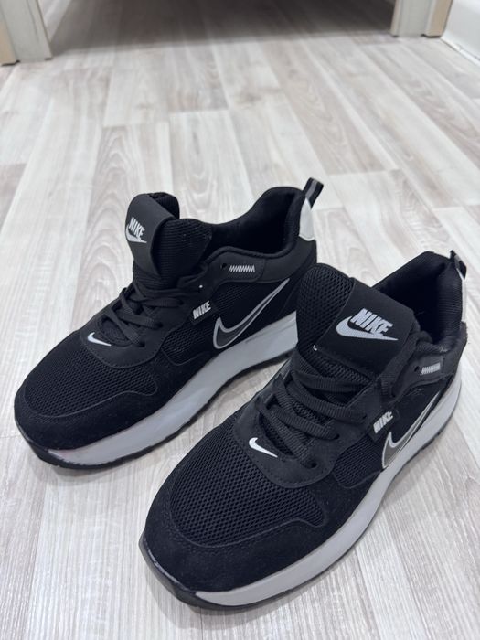 Кроссовки с Америки. Новые. Nike 36