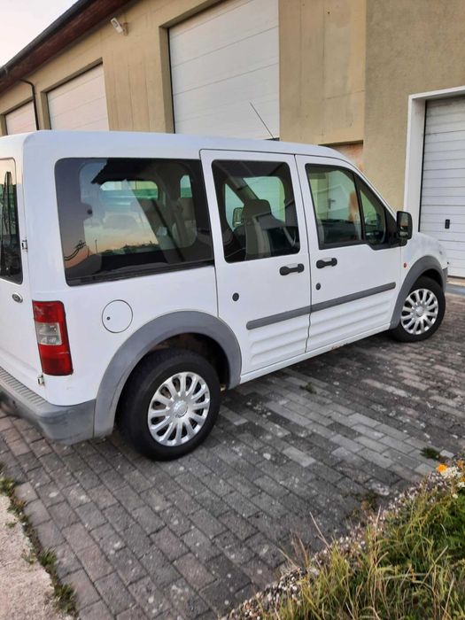 De vanzare ford tourneo sau schimb cu slep2.7t