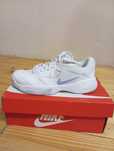Чисто нови Nike 38 1/2