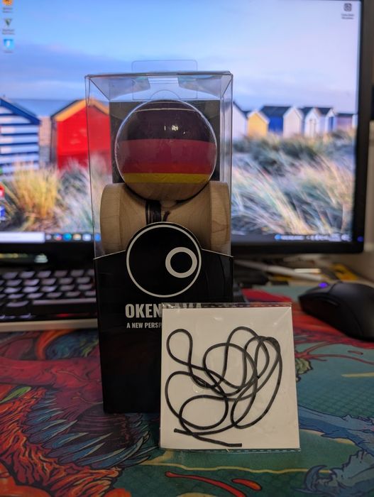 O Kendama grip foarte cu balene hole și rulment
