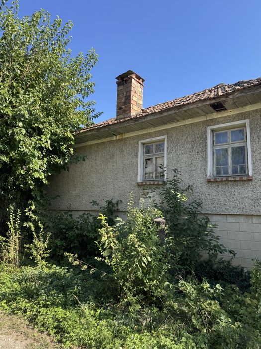 Продава се къща в с. Брестово, област Ловеч