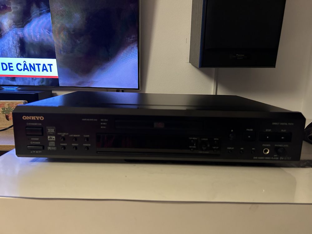 Dvd audio/video player DV  S757