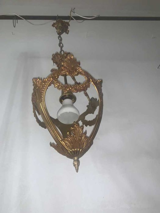 Aplica de tavan cu lant