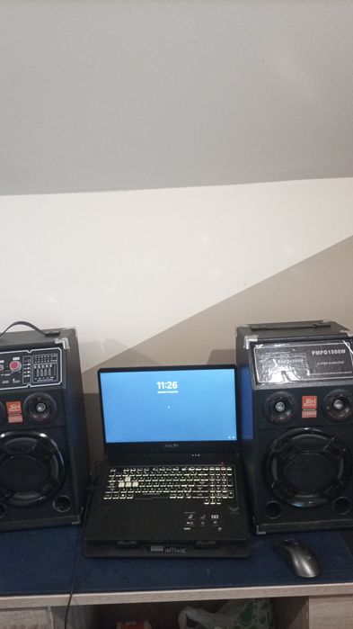 Laptop Asus tuf17''gaming +doua boxe active