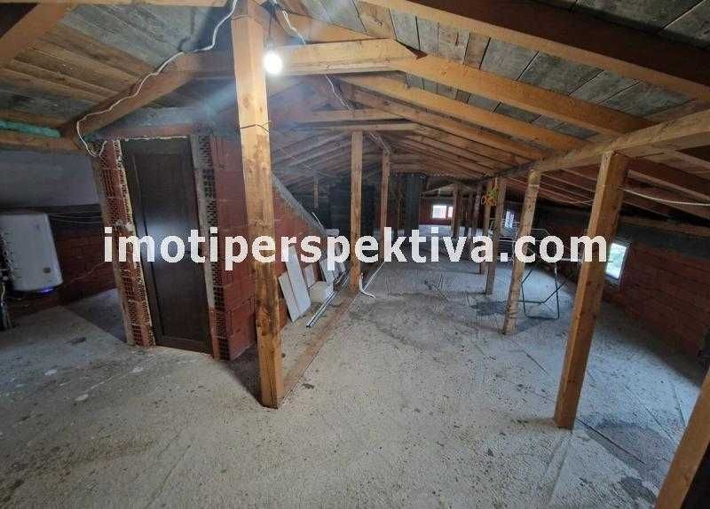 Продава се Къща в Пловдив, Остромила - 160 кв.м за 2359 €/кв.м - Снимка #9