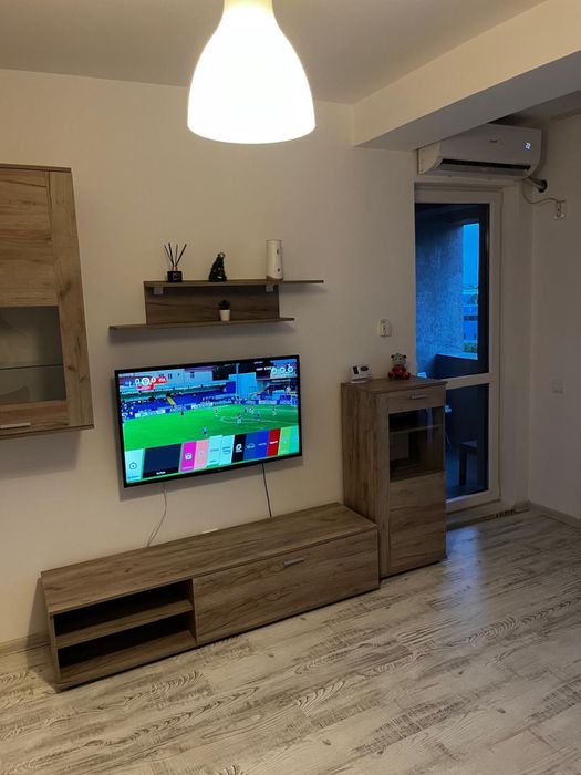 Inchiriez garsonieră