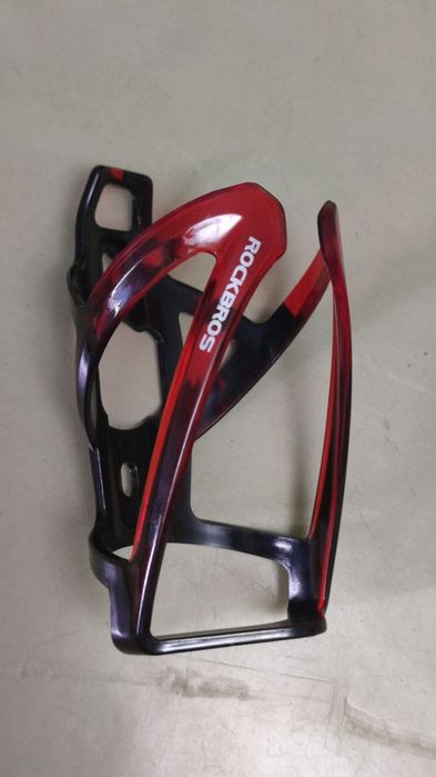 Флягодержмтель

Бренд: ROCKBROS 
Материал: Пластик
Цвет: Черно-крассны