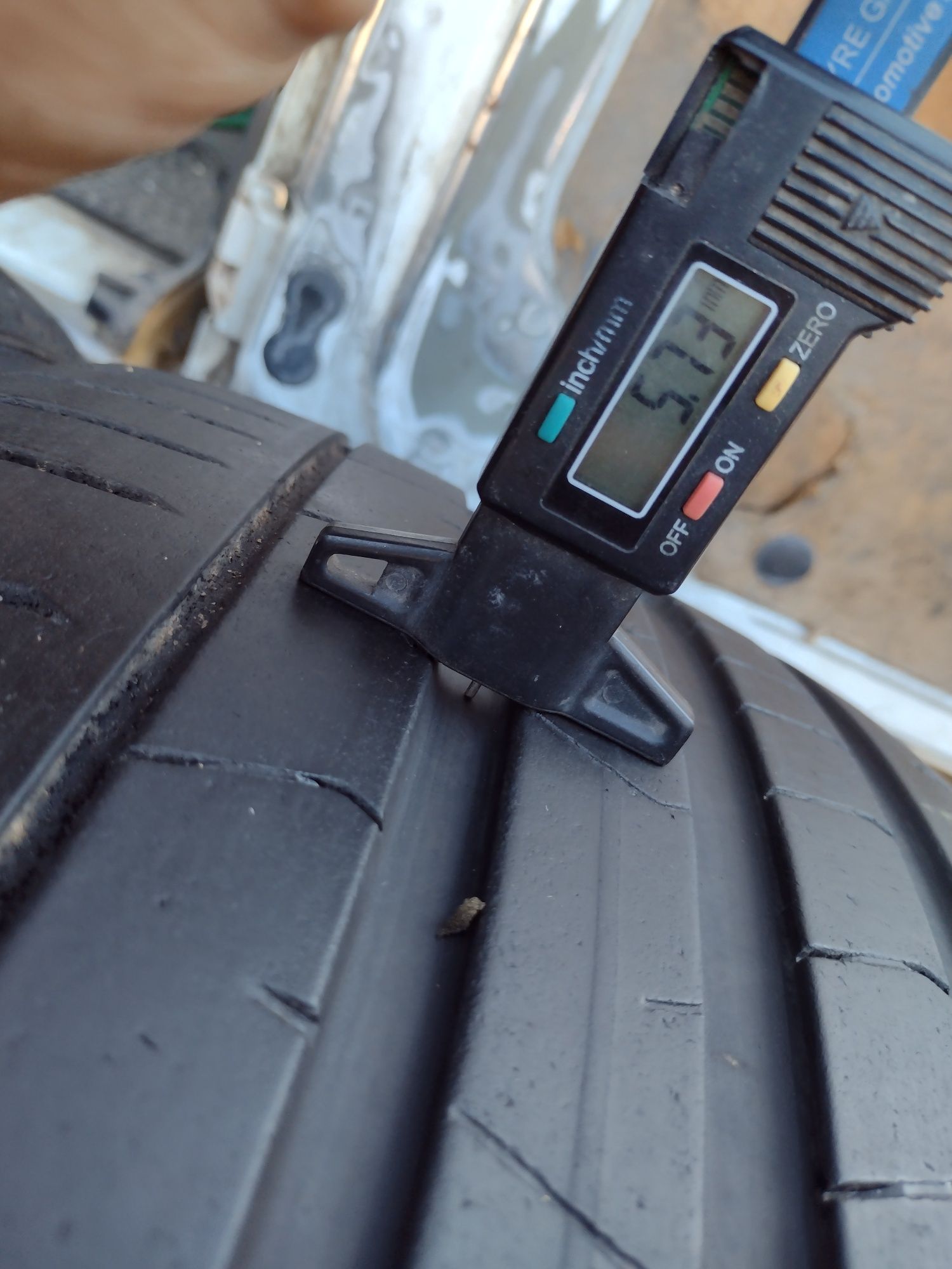 Перфектни 2бр.255/35/21 Pirelli dot0522