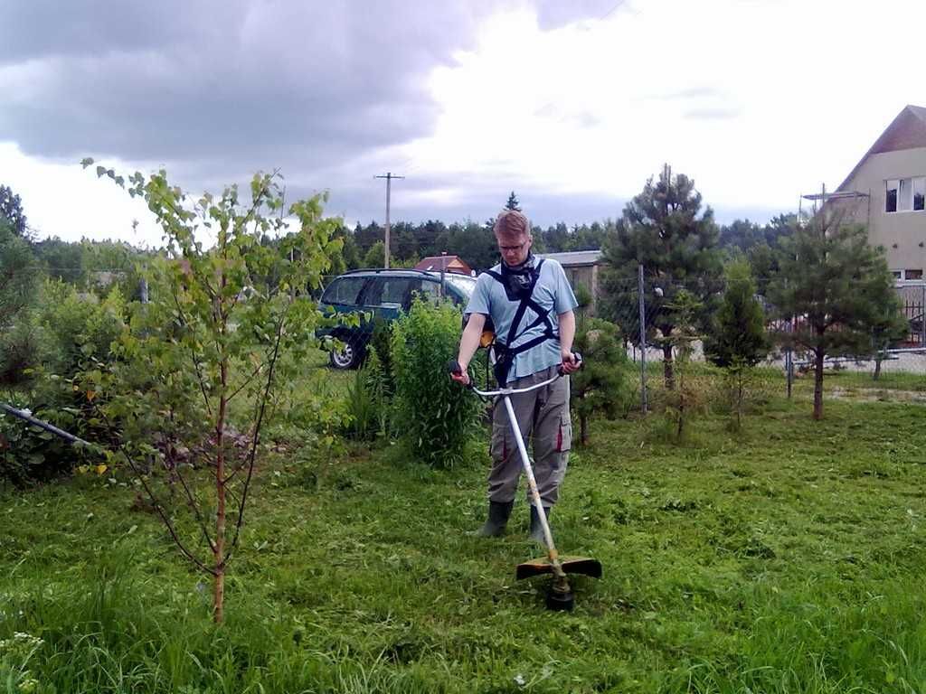 Инвентарь: триммер, бензопила работы по огороду, дачи