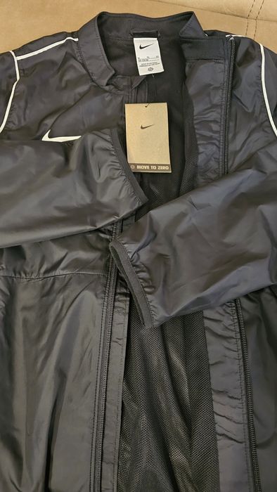 Нова горница на Nike за юноши