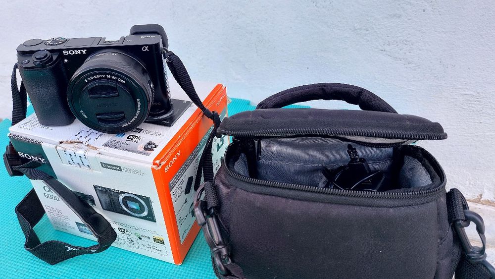 Фотоапарат Sony alpha 6000