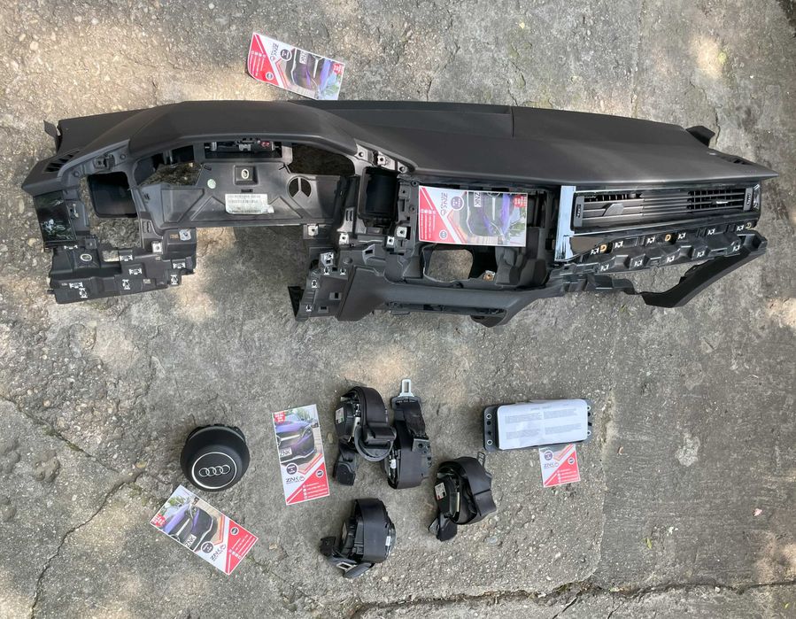 Audi A1 82a kit airbag volan pasager cortine scaun - plansa de bord