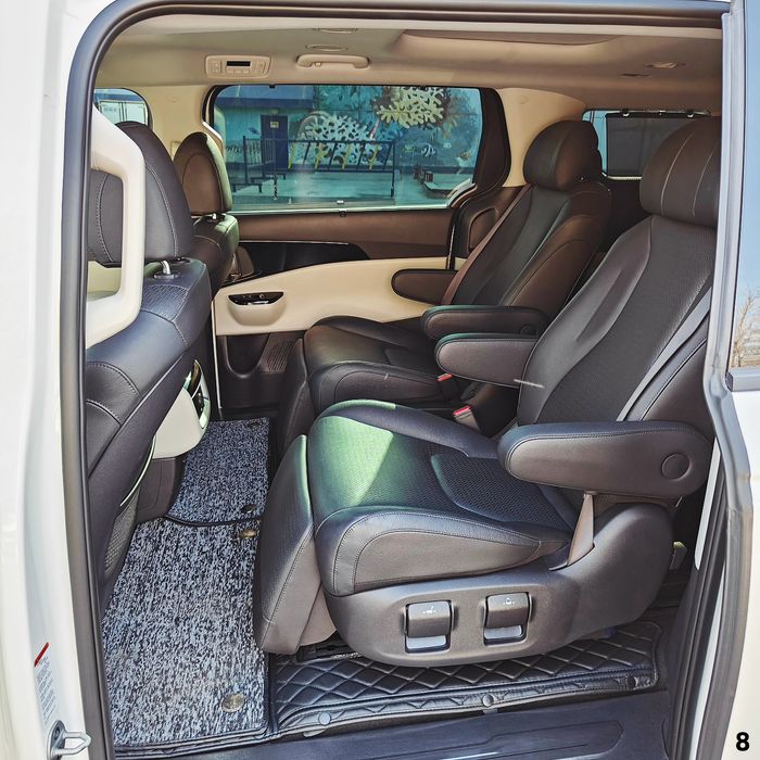 Kia Carnival, 2023/2024, полный фулл, в идеальном состоянии