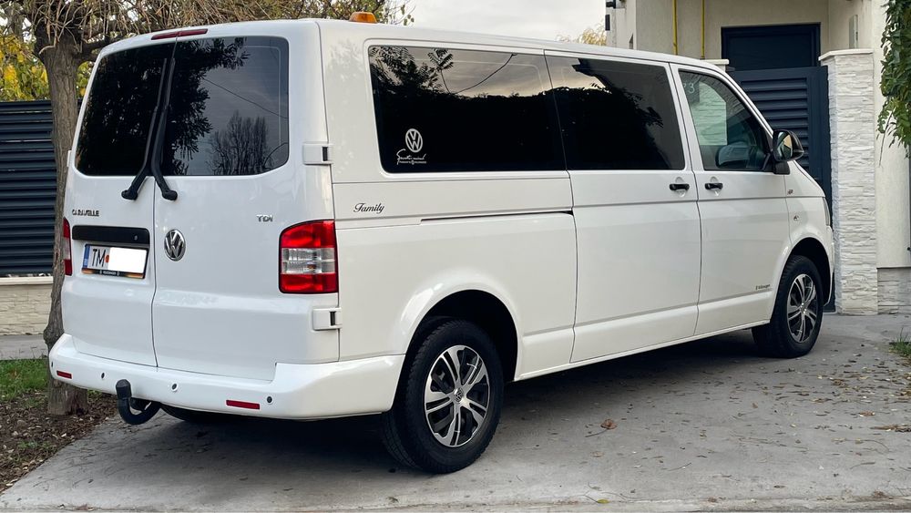 Volkswagen Caravelle T6 2012 2.0 Extra-Lung 8+1 Locuri 140CP