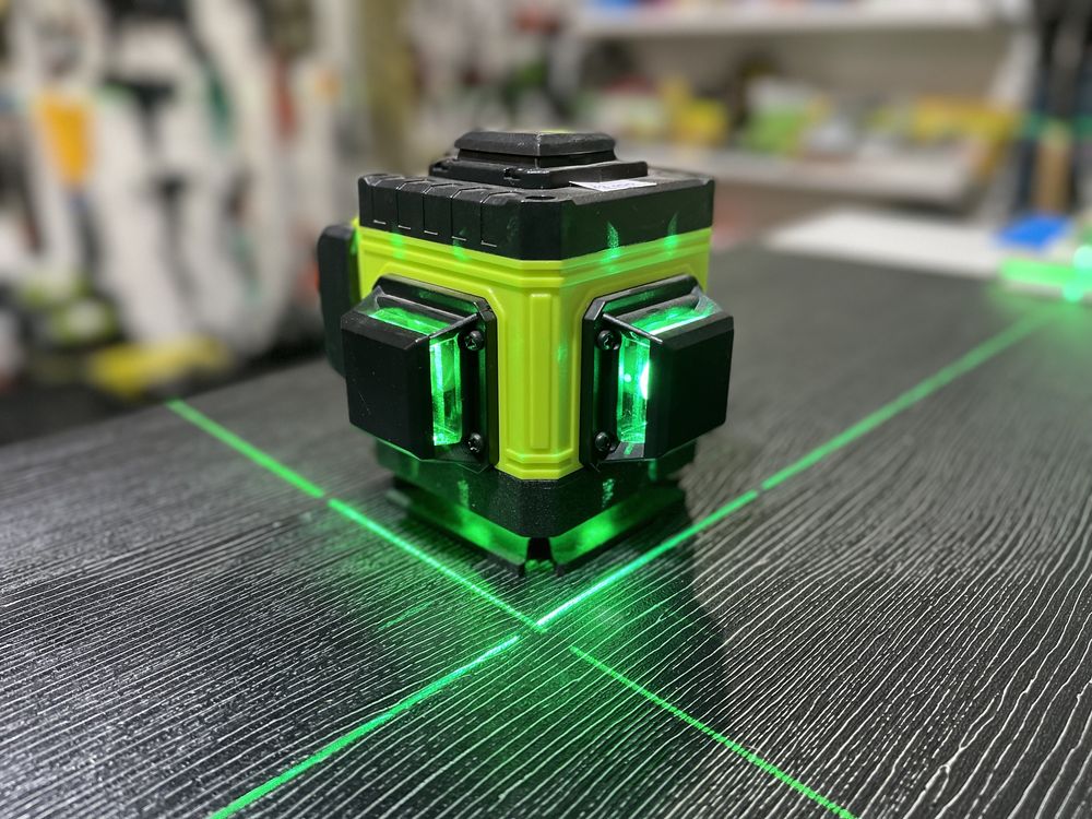 Лазерный уровень 3D зеленый