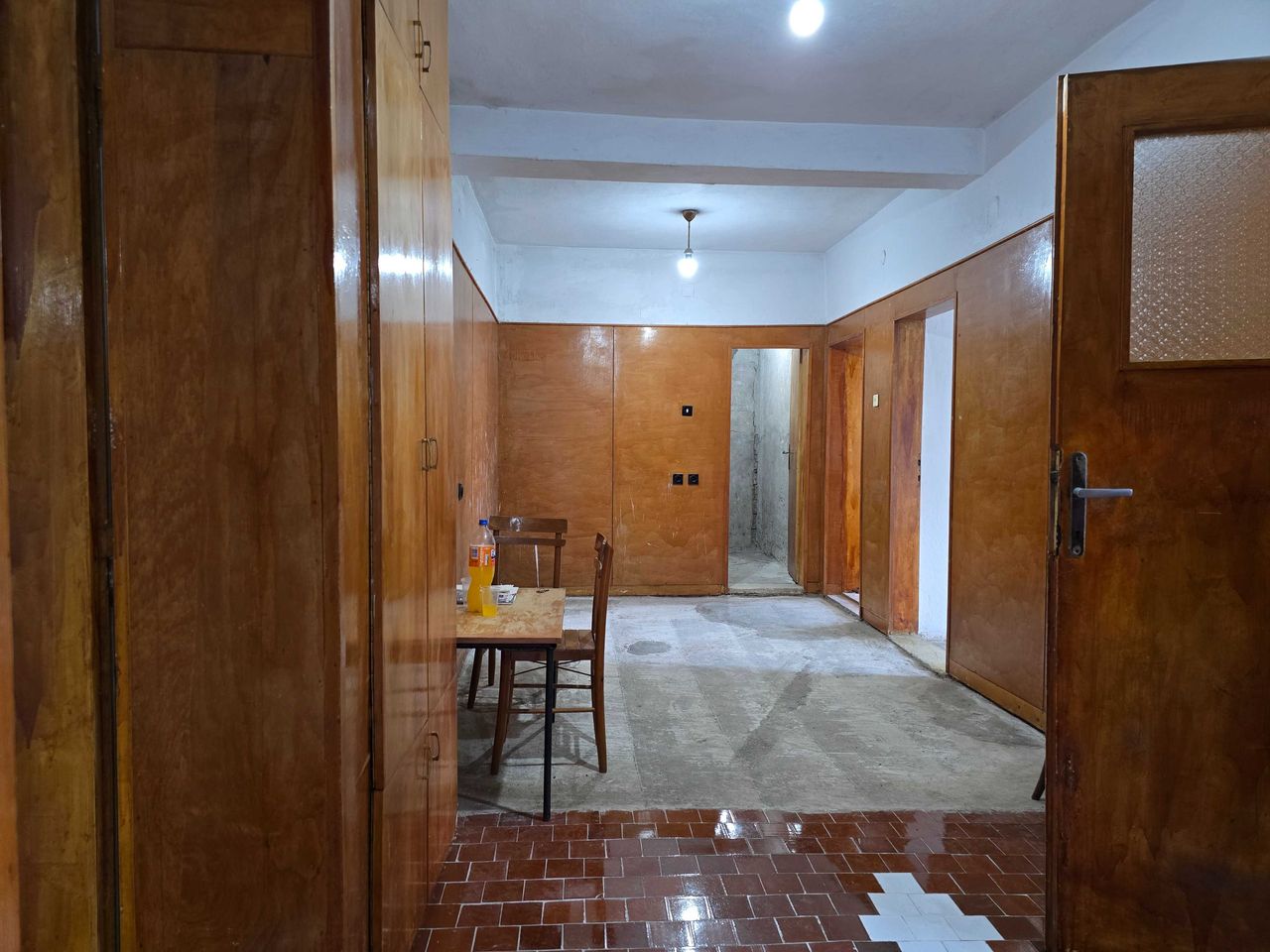 Продава се Етаж от къща в Велико Търново, Център - 92 кв.м за 1299 €/кв.м - Снимка #2