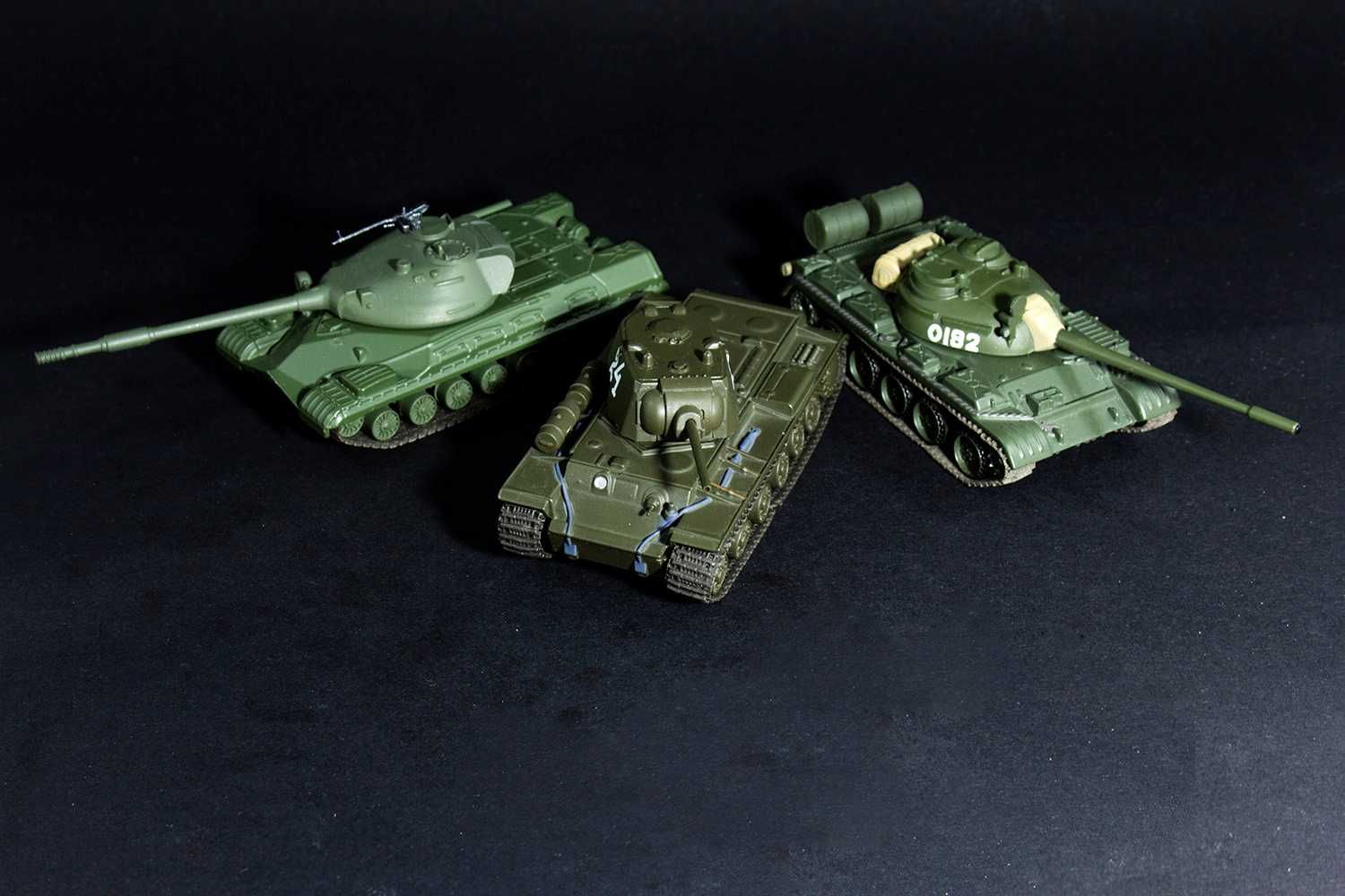 Коллекция коллекционых танков выполненая ф. ДеАгостини, масштаб 1:72