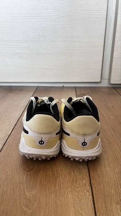 Оригинални футболни обувки стоножки Nike, номер 35