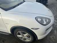 Aripi stg dr porche cayenne an 2012