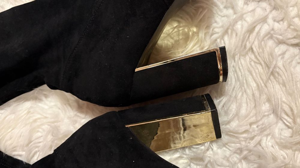 Високи велурени БОТУШИ