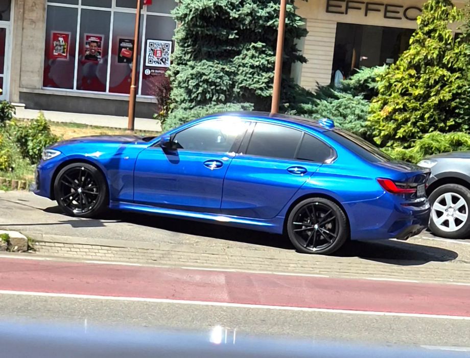 BMW Seria 3 BMW 320i G20 xDrive M Sport Black Edition, 40000 km