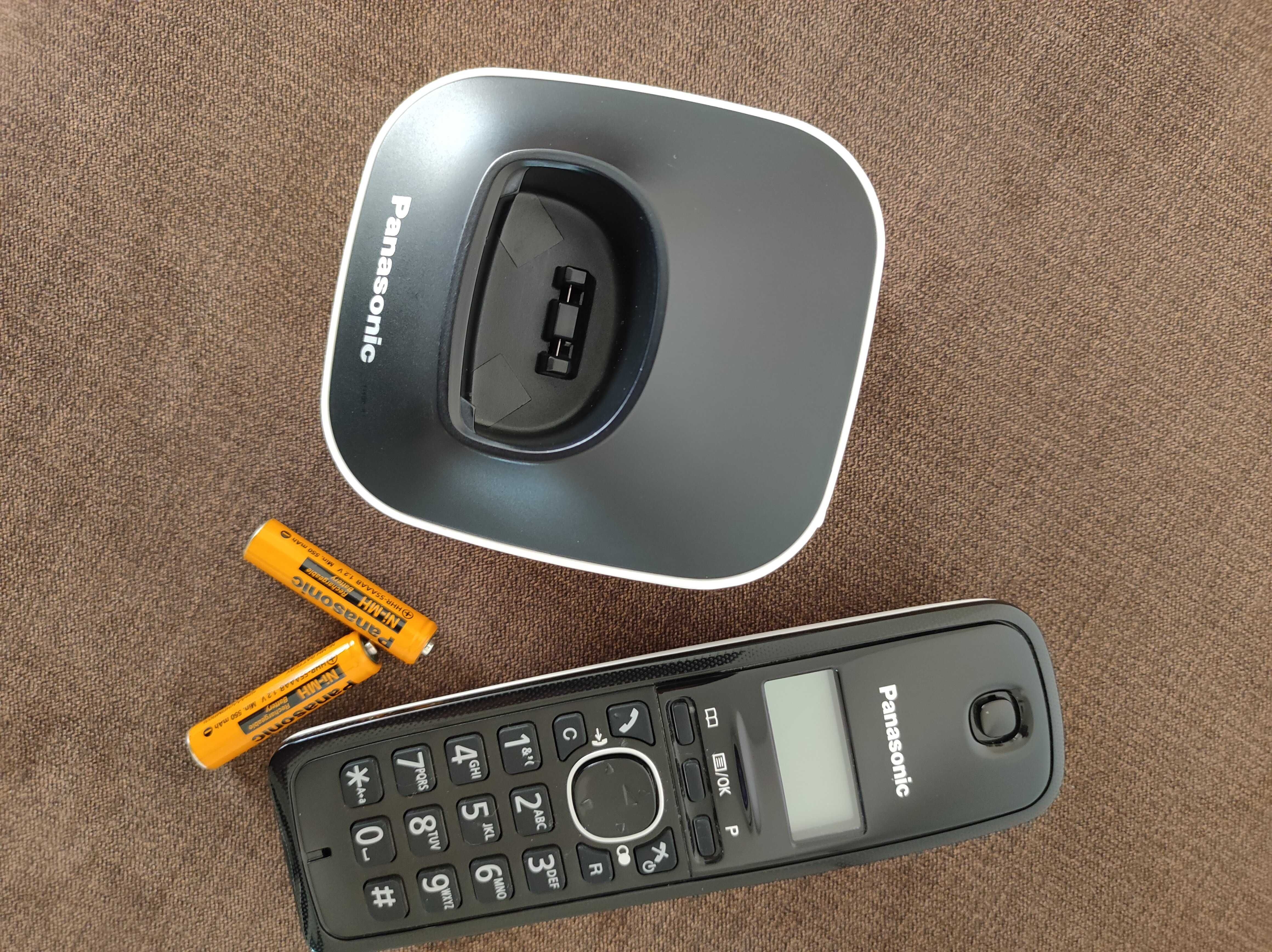 Telefon digital Panasonic KX-TG1611FX