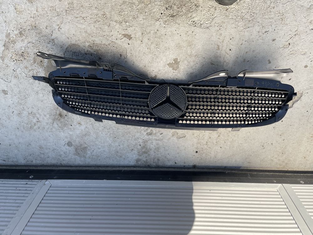 Grila capota Mercedes slk R170