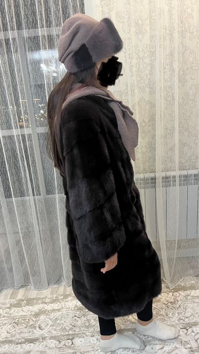 Продам норковую шапку и шубы