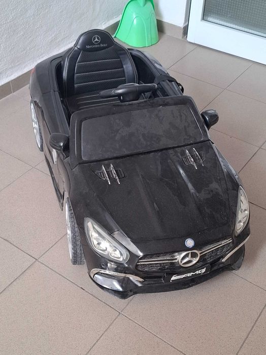 Акомулаторна детска кола