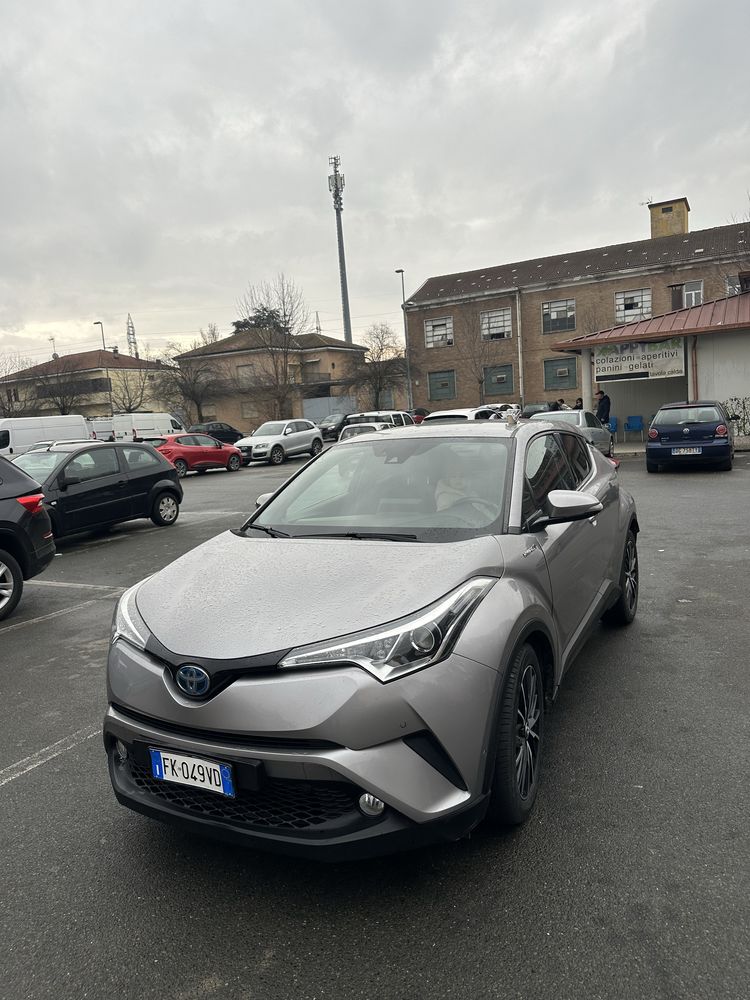 Toyota c hr 2017 1.8 vanzare inmatriculare italian