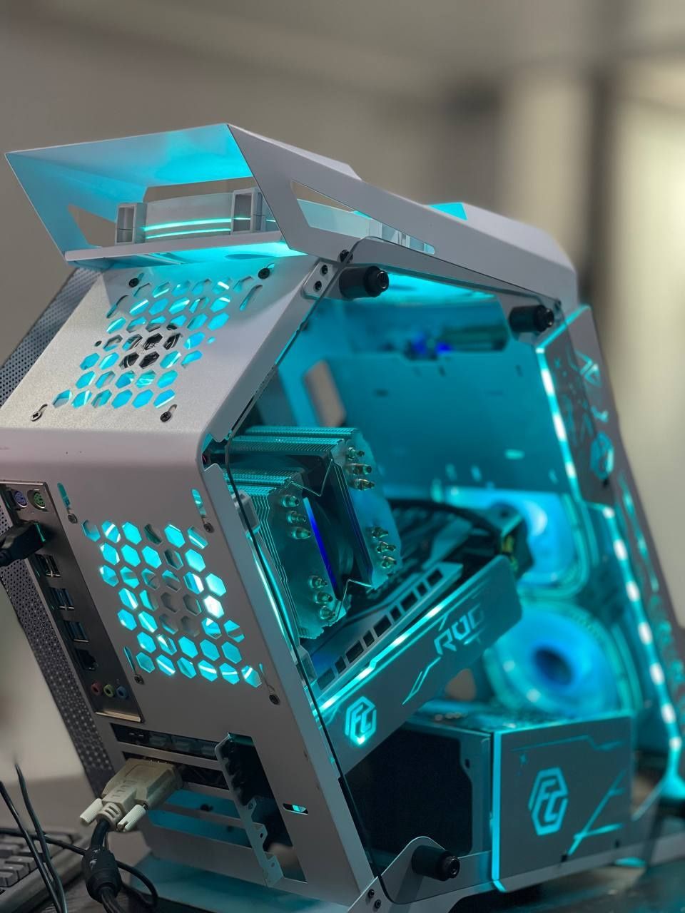 O'yin va Montaj uchun PC va Monitor