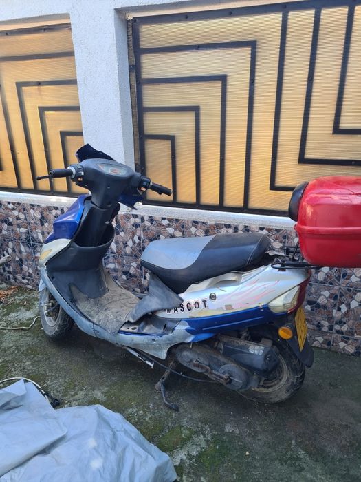 Scuter chinezesc inmatriculat cu acte