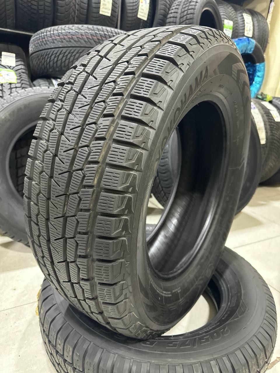 Автошины YOKOHAMA зимние 265/60/R18