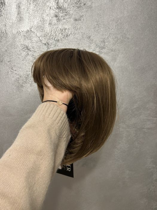 Peruca noua tunsoare bob aramiu