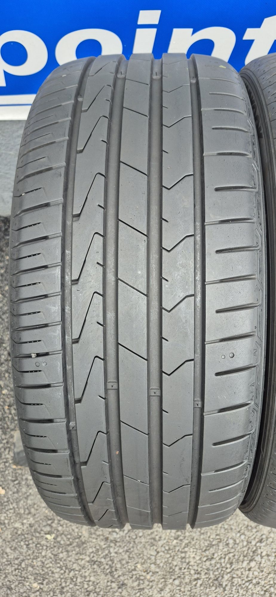 225.40.18 Hankook Vara Second-hand