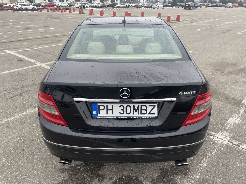 Mercedes Benz C320 4Matic