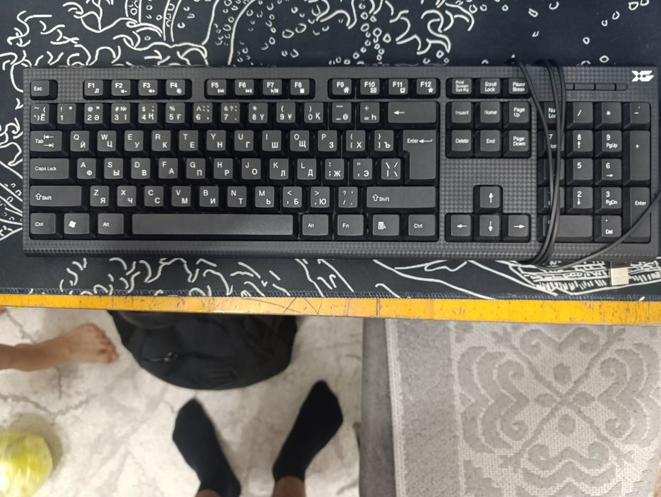 Клавиатура почти новая
