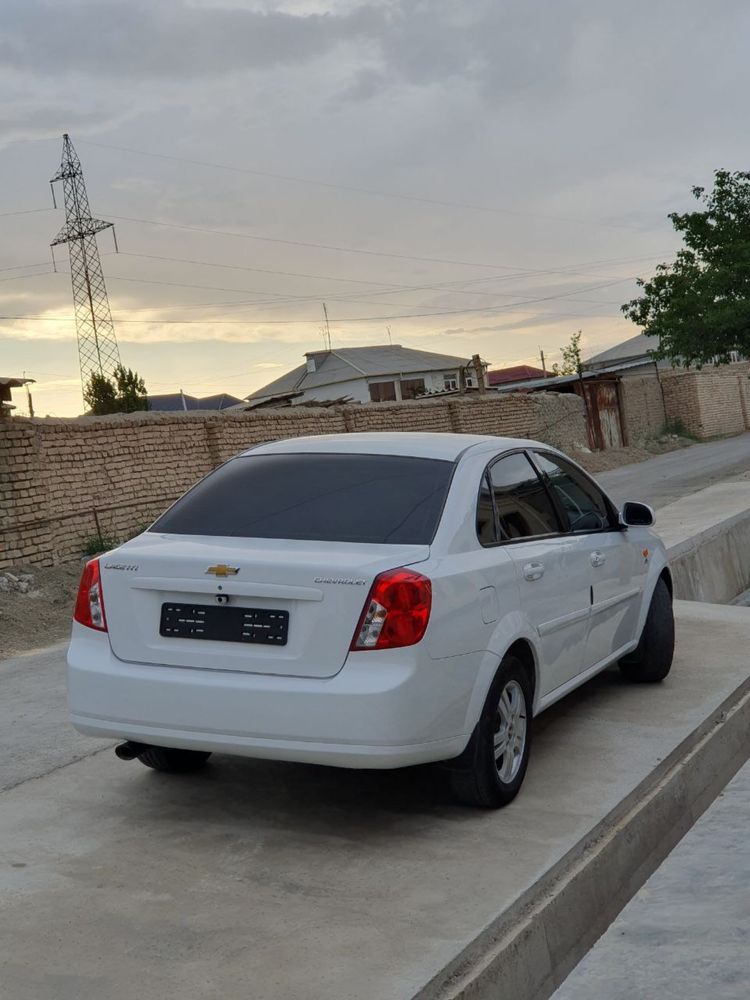 Lacetti 1.8 2010 holati ideal