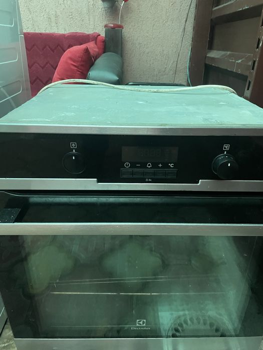 Cuptor incorporabil Electrolux