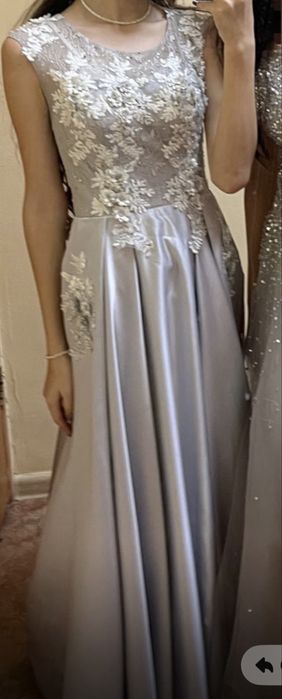 Платье бальное, пышное