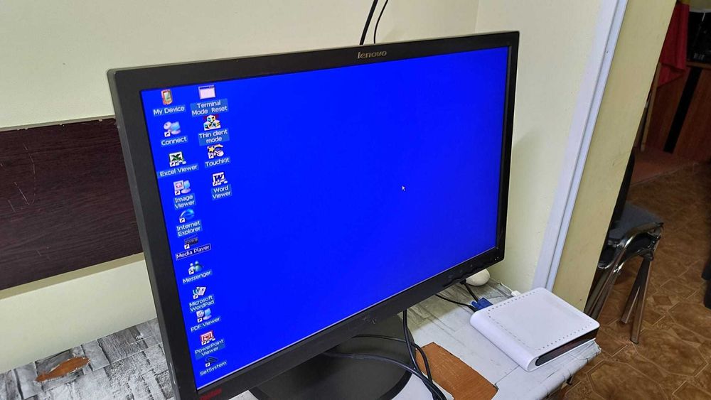 Monitor LED Lenovo ThinkVision LT2452PWC 24 inci Fhd+ garantie 6 luni