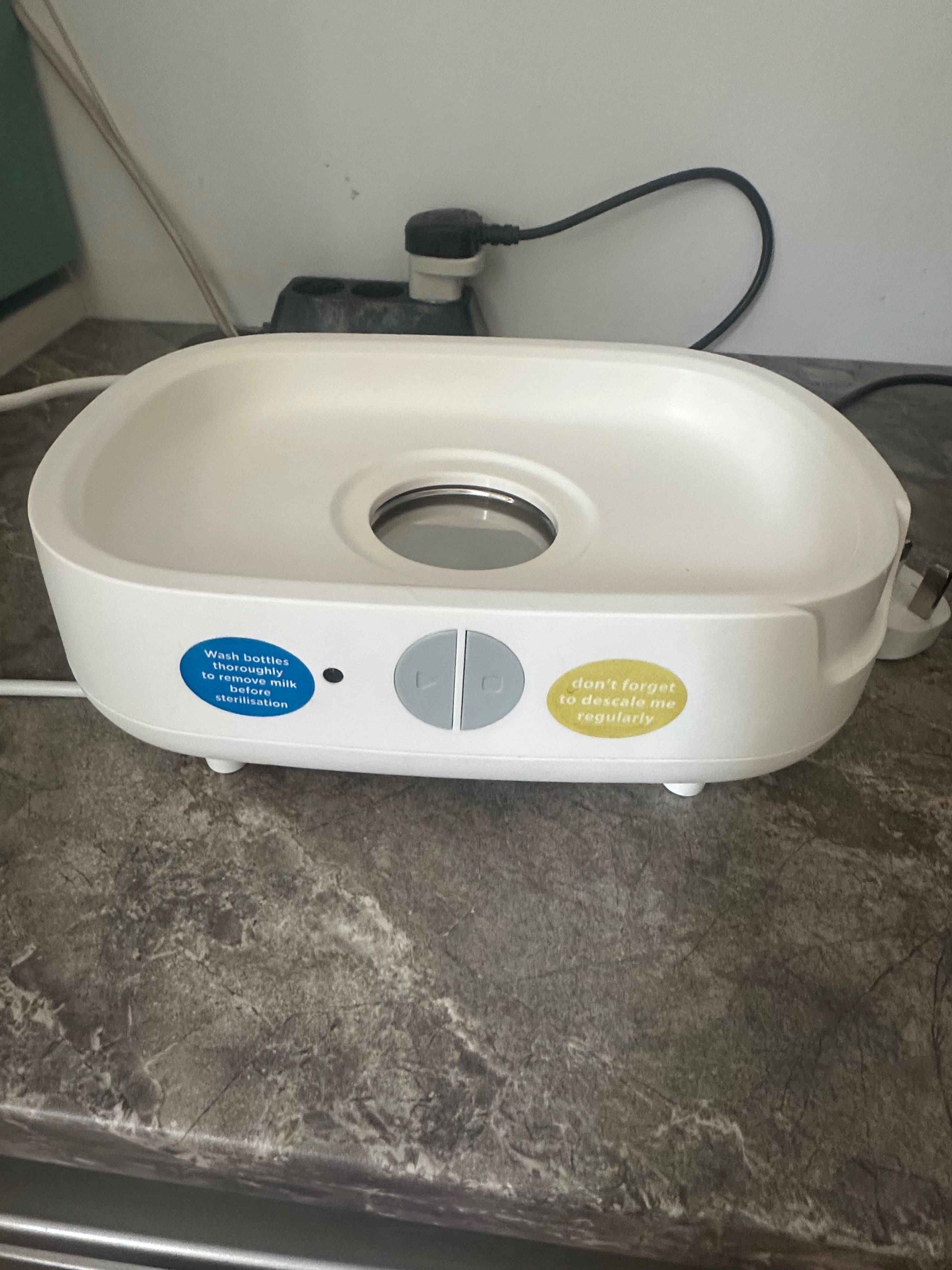 Стерилизатор Tommee Tippee