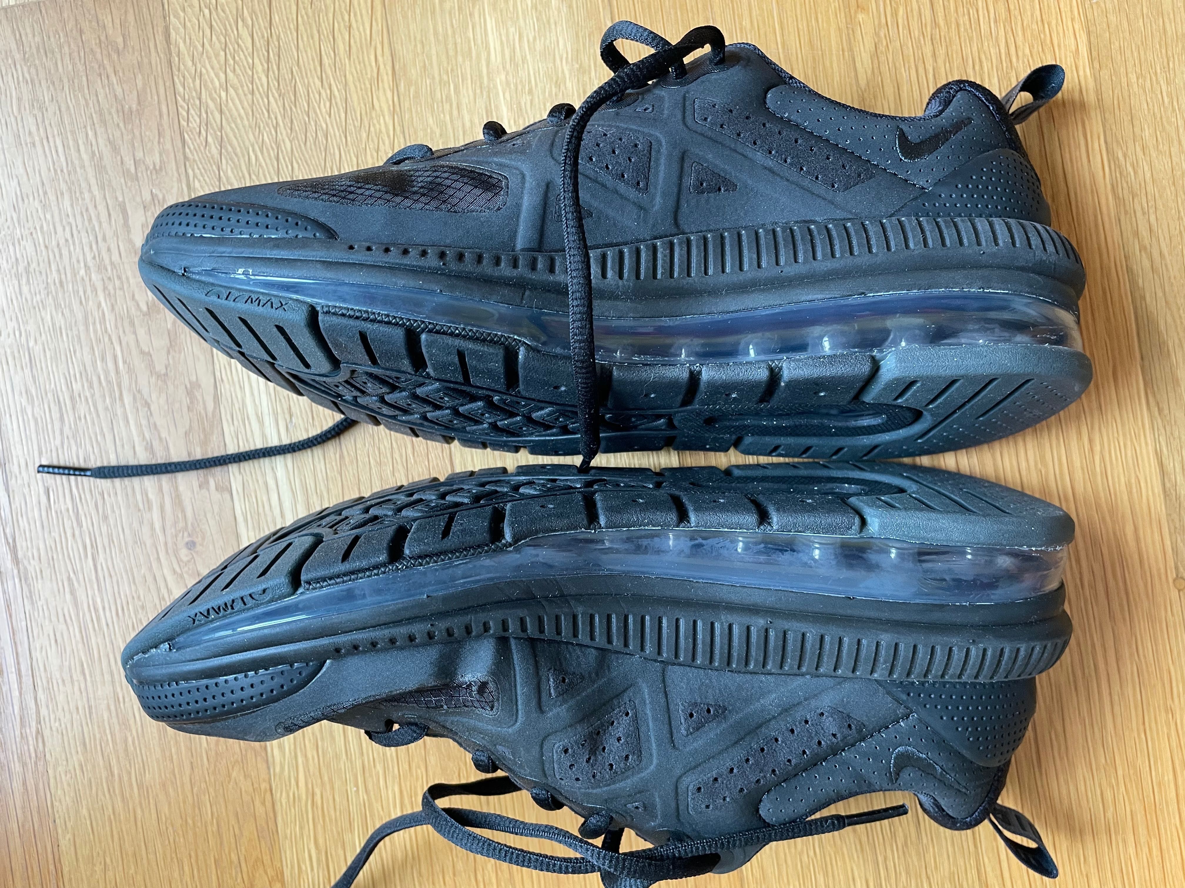 Nike дамски 
Сникърси Air Max Genome