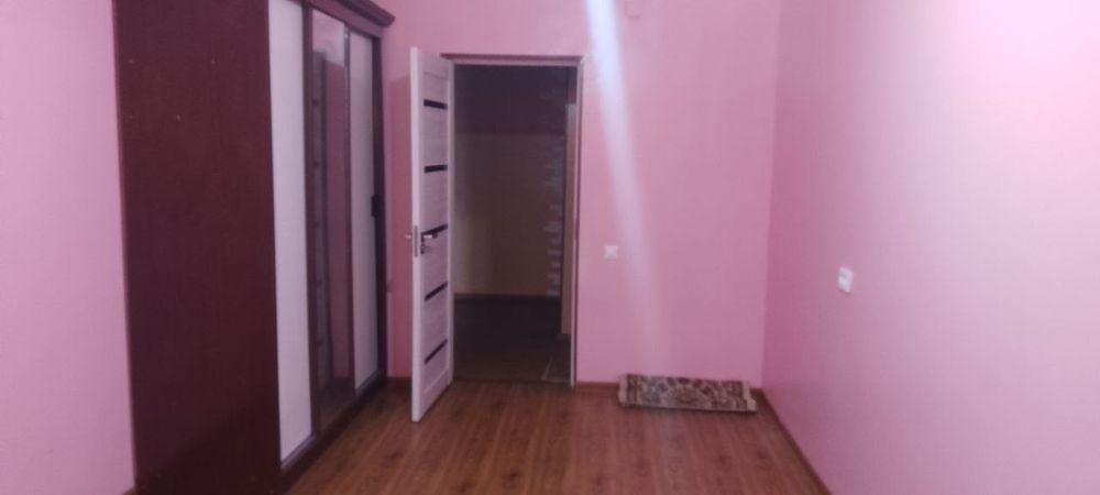 Элитний домда жойлашган 3 хонали квартира ижарага берилади