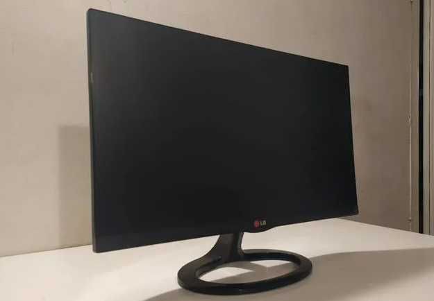 Монитор LG IPS LED 23EA73 FullHD