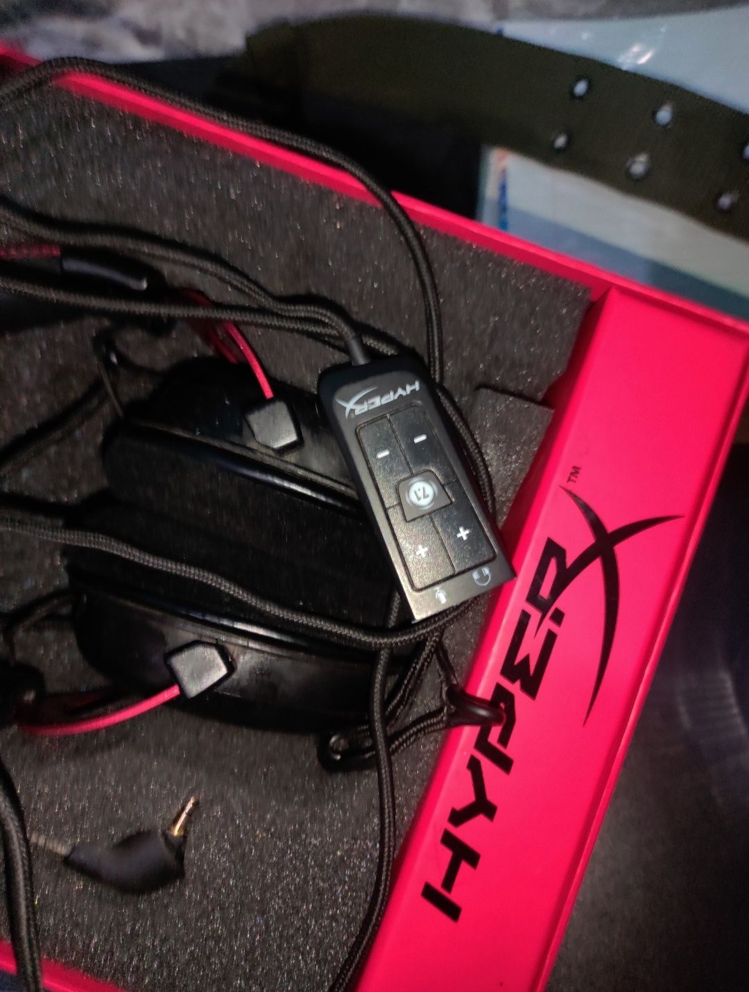 HyperX cloud 3 в нормальном состоянии