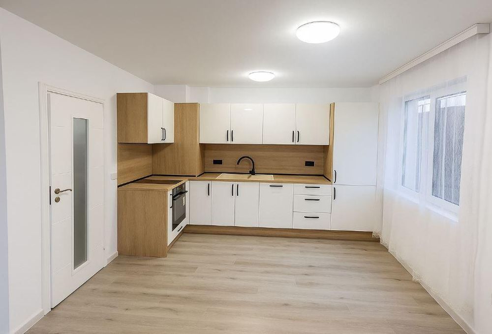 Двустаен апартамент в района на Възраждане 4!