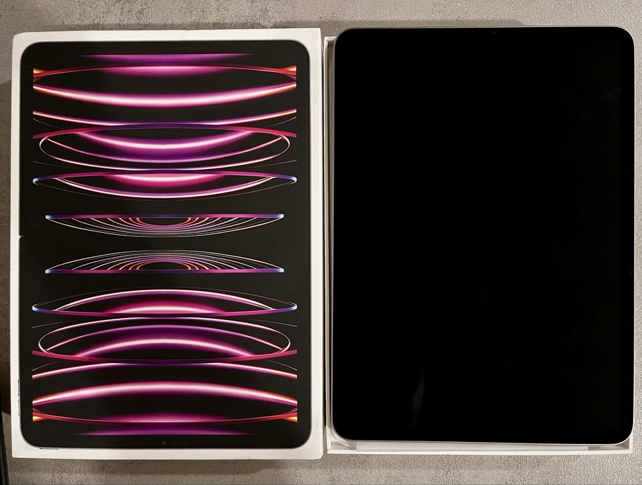 Apple Ipad Pro 11 inch, Generația 4, M2, 128GB, WiFi - IMPECABIL