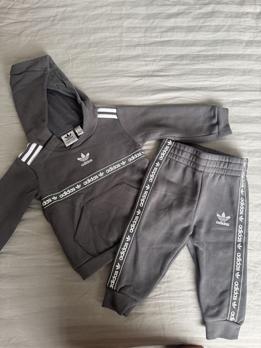 Детски спортен екип Adidas